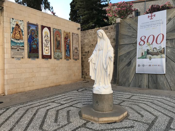 Mary Mary With Their Families In Israel
