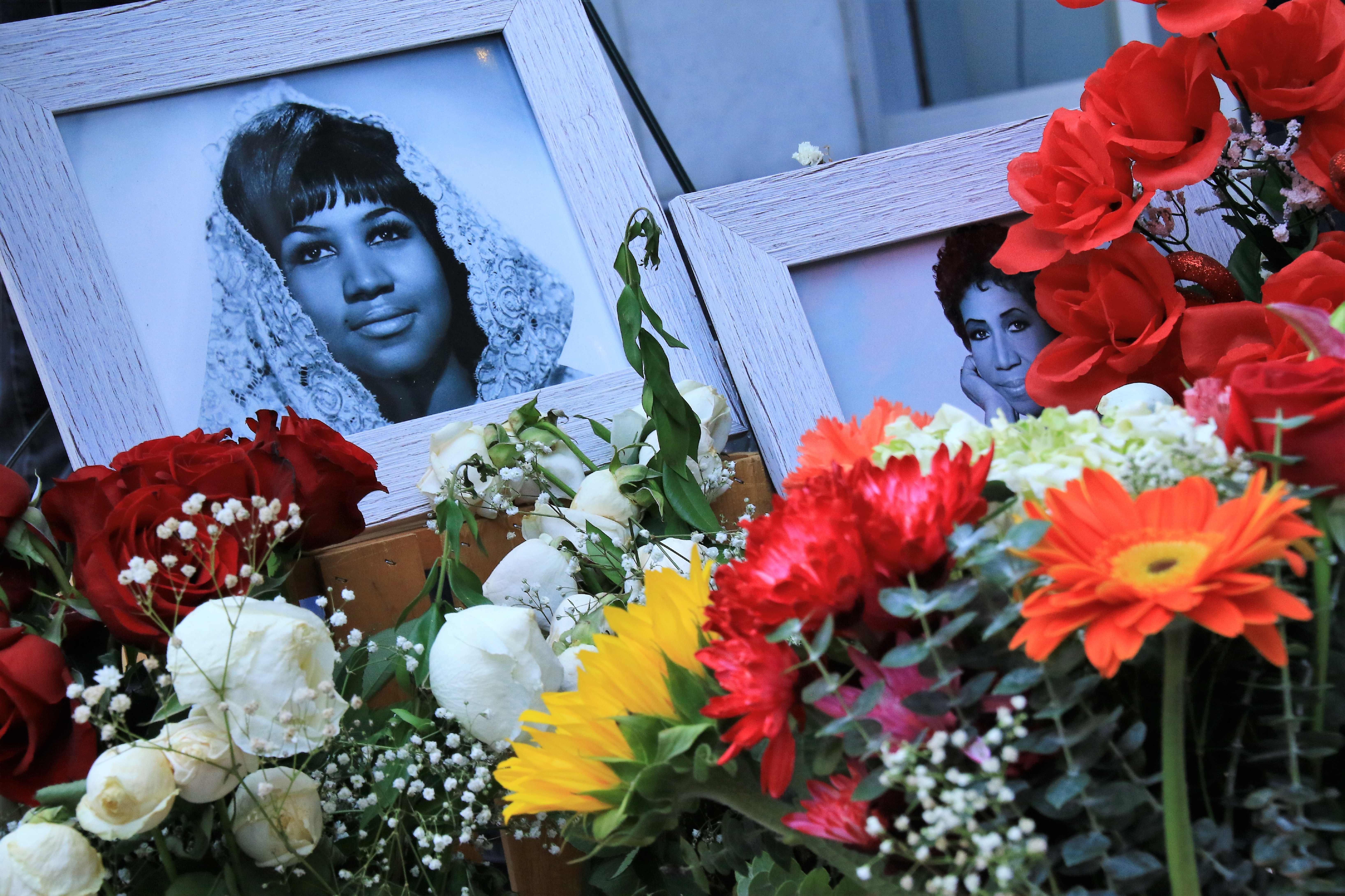 Floral tributes at Aretha Franklin's Hollywood Walk of Fame star