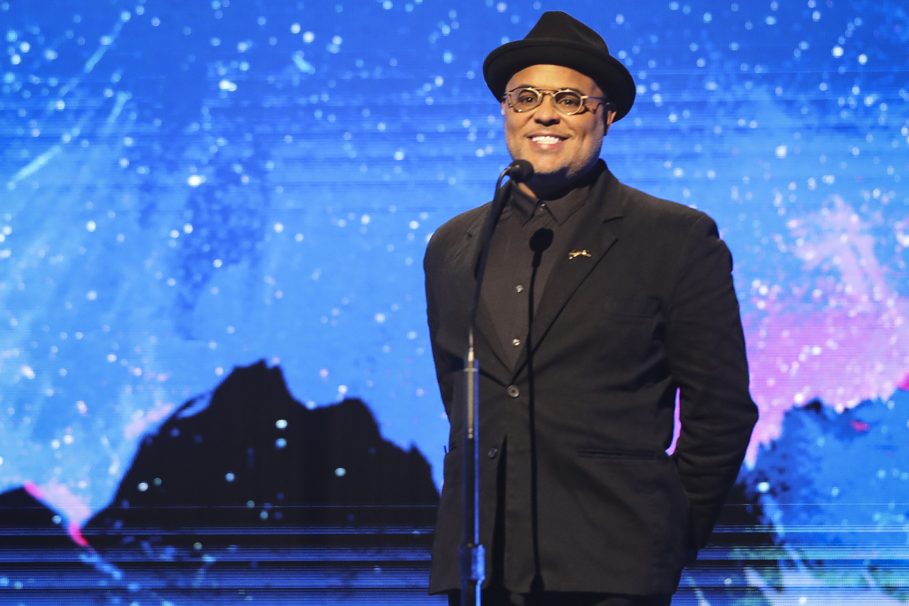 ENTERTAINMENT: OCT 16 GMA Dove Awards