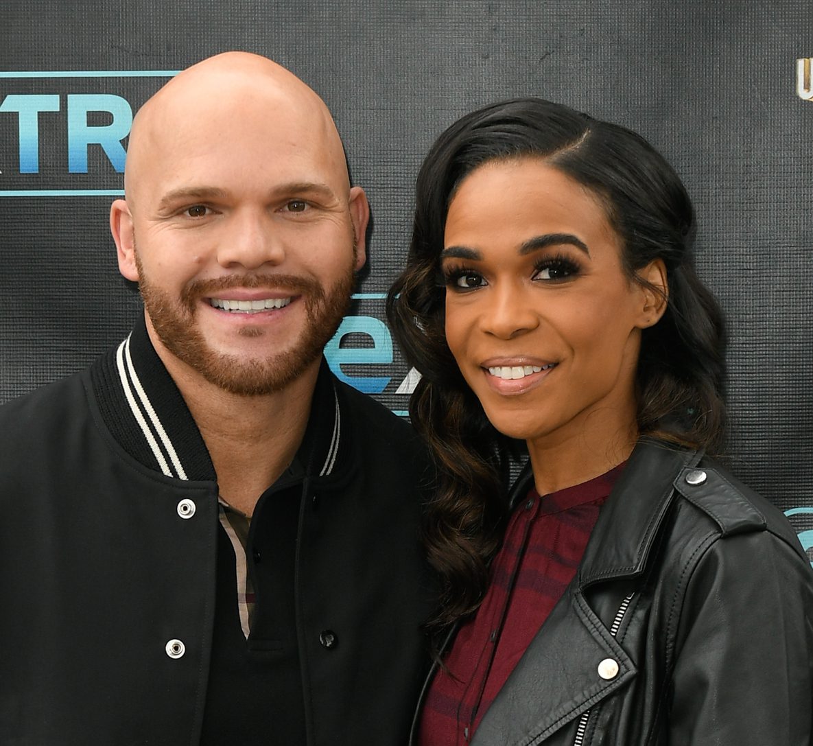 Sean Faris, Lacey Chabert, Michelle Williams And Chad Johnson Visit 'Extra'