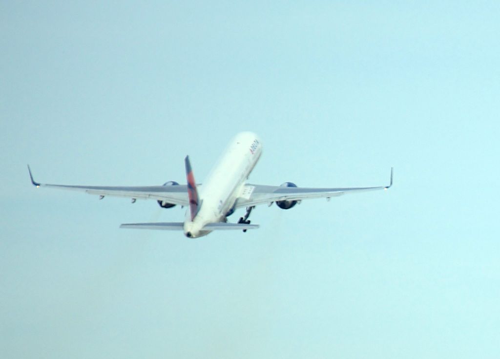 Planes at (JFK) John F. Kennedy International Airport